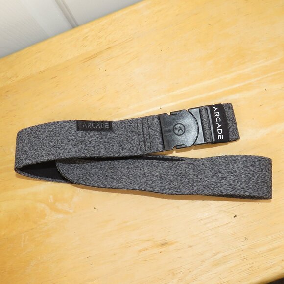 Arcade Atlas Adventure Belt Heather Gray/Black Adjustable Length 1.5” Width Webb - Picture 2 of 4